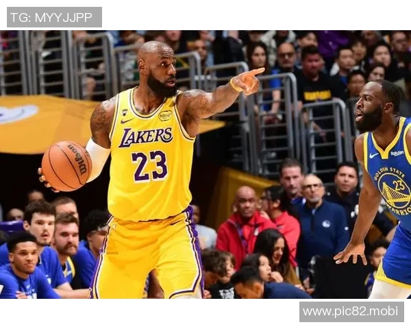 徐静雨:詹姆斯第三节展现了GOAT的实力 肯纳德是湖人外线核威慑 徐静雨:詹姆斯第三节展现了GOAT的实力 肯纳德是湖人外线核威慑