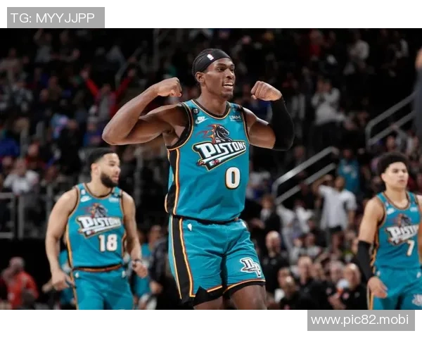 杜伦首次全明星赛砍下15分11板，切特填满数据栏